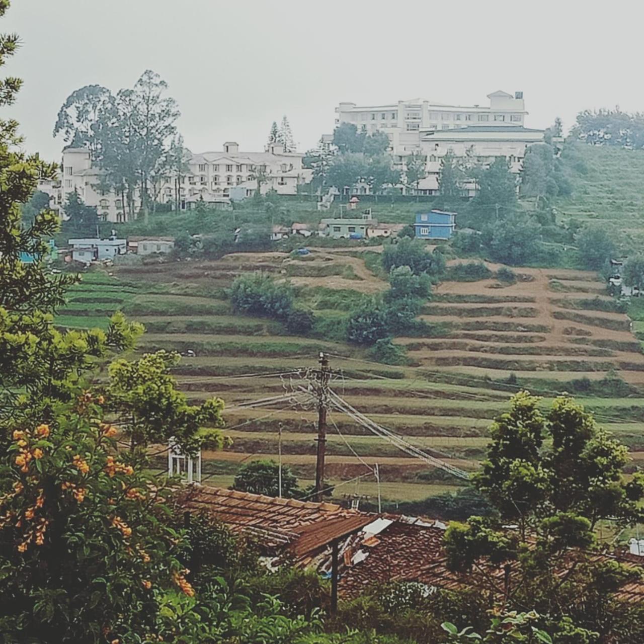 Albisville Hilltop Mansion Ooty Exterior photo