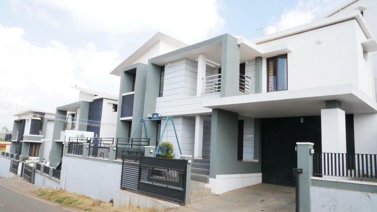 Albisville Hilltop Mansion Ooty Exterior photo